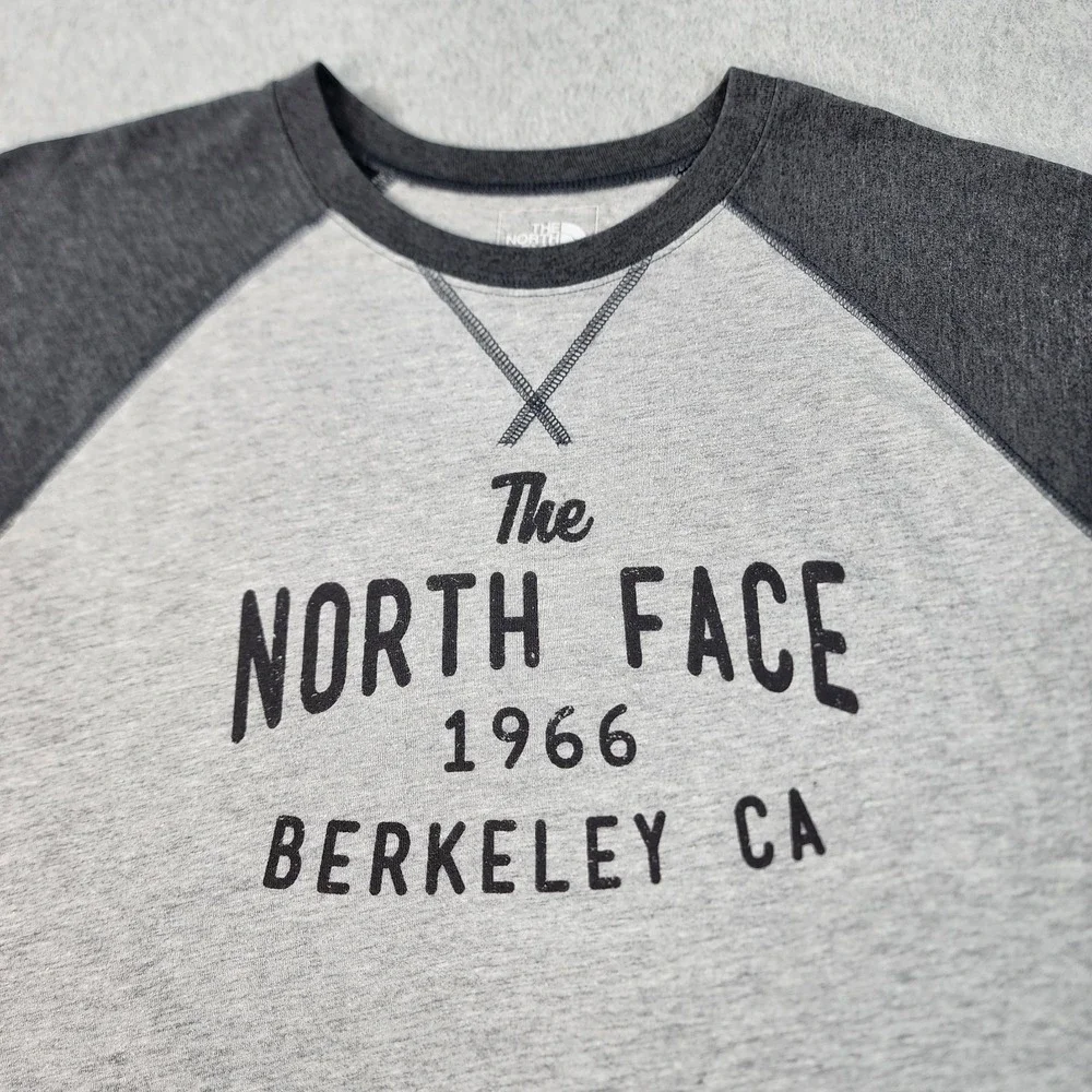 The North Face Baseball 3/4 Sleeve Shirt‎ Mens Size Large Gray Classic Fit
